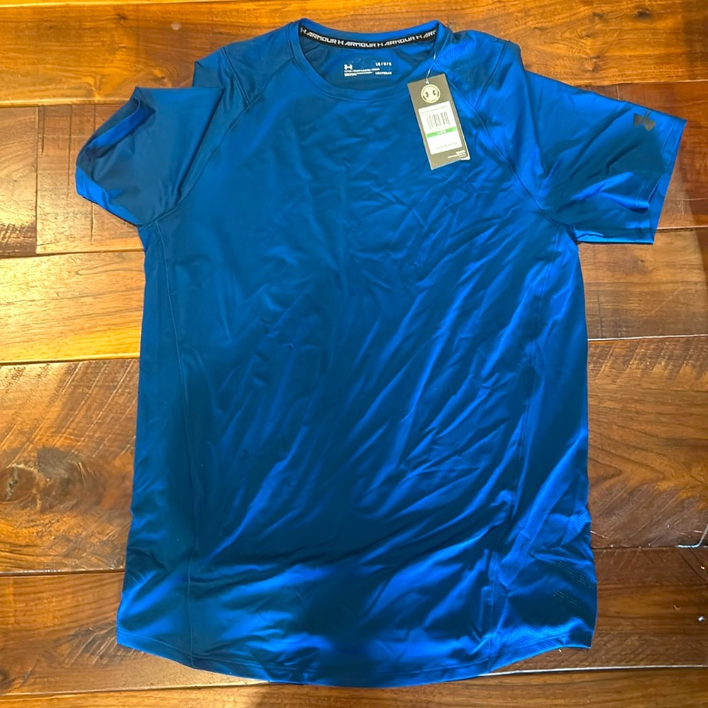 Men’s large t.